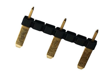 Dauerhafter runder Frau Pin-Titel 1x3 Reihen-Goldblitz Pin einzelner 3,0 Ampere