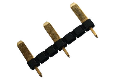 Dauerhafter runder Frau Pin-Titel 1x3 Reihen-Goldblitz Pin einzelner 3,0 Ampere