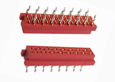 Isolierungs-Verschiebungs-Verbindungsstück 16 PBT rotes weibliche Neigung Pin Titel-2.54mm